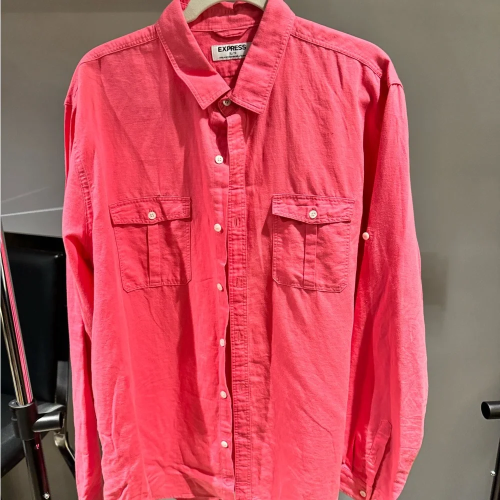 Express button down - Picture 2 of 6